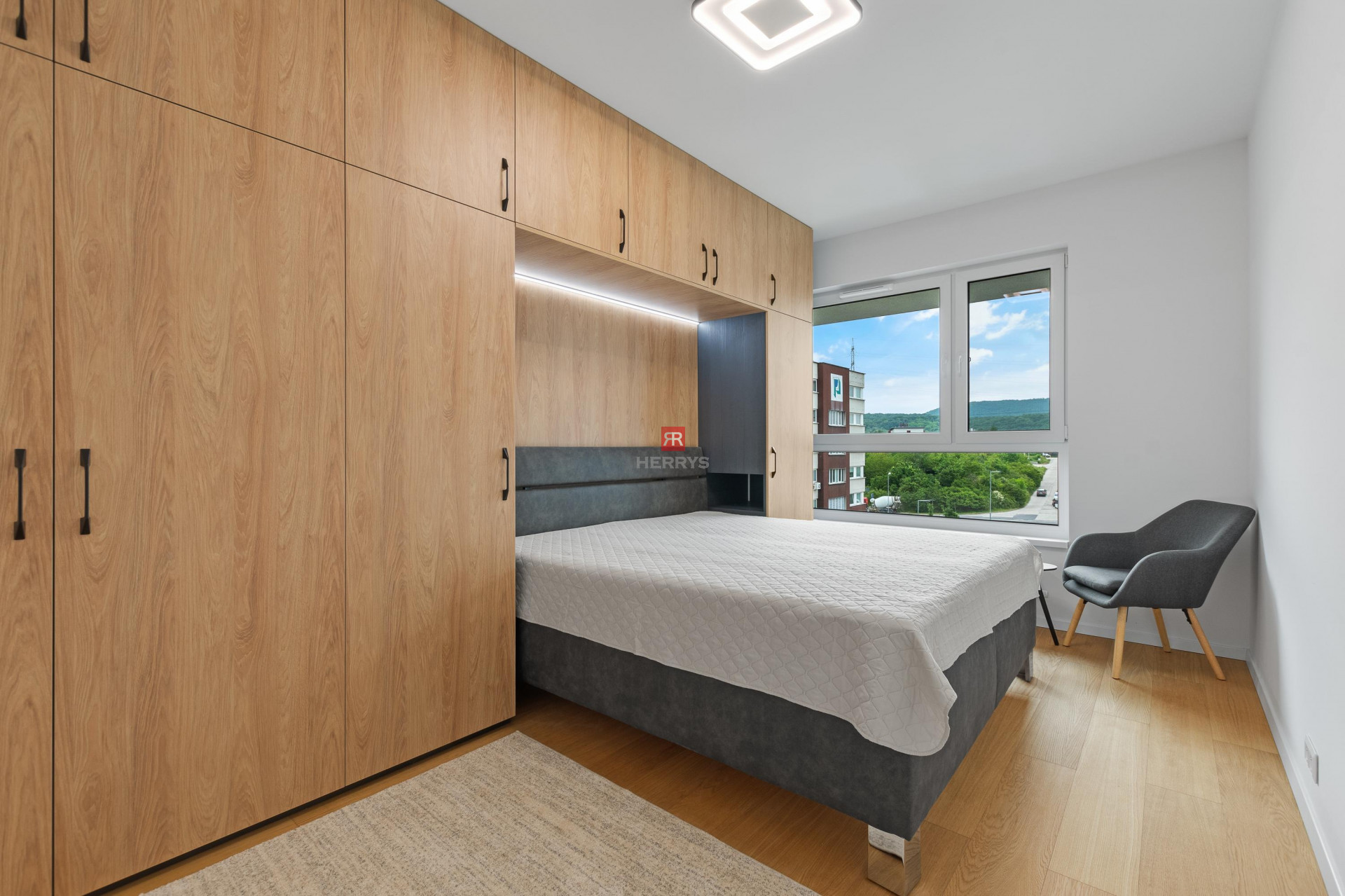 HERRYS - exkluzívne na prenájom nový 4 izbový byt s 2 parkovacími miestami v Dúbravke