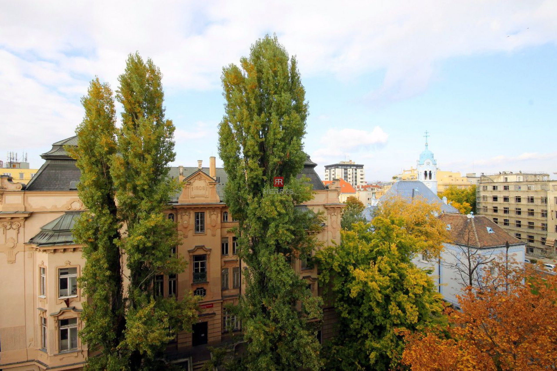 HERRYS - For rent 2-bedroom apartment near Šafárik Square, with a view of the Blue Church