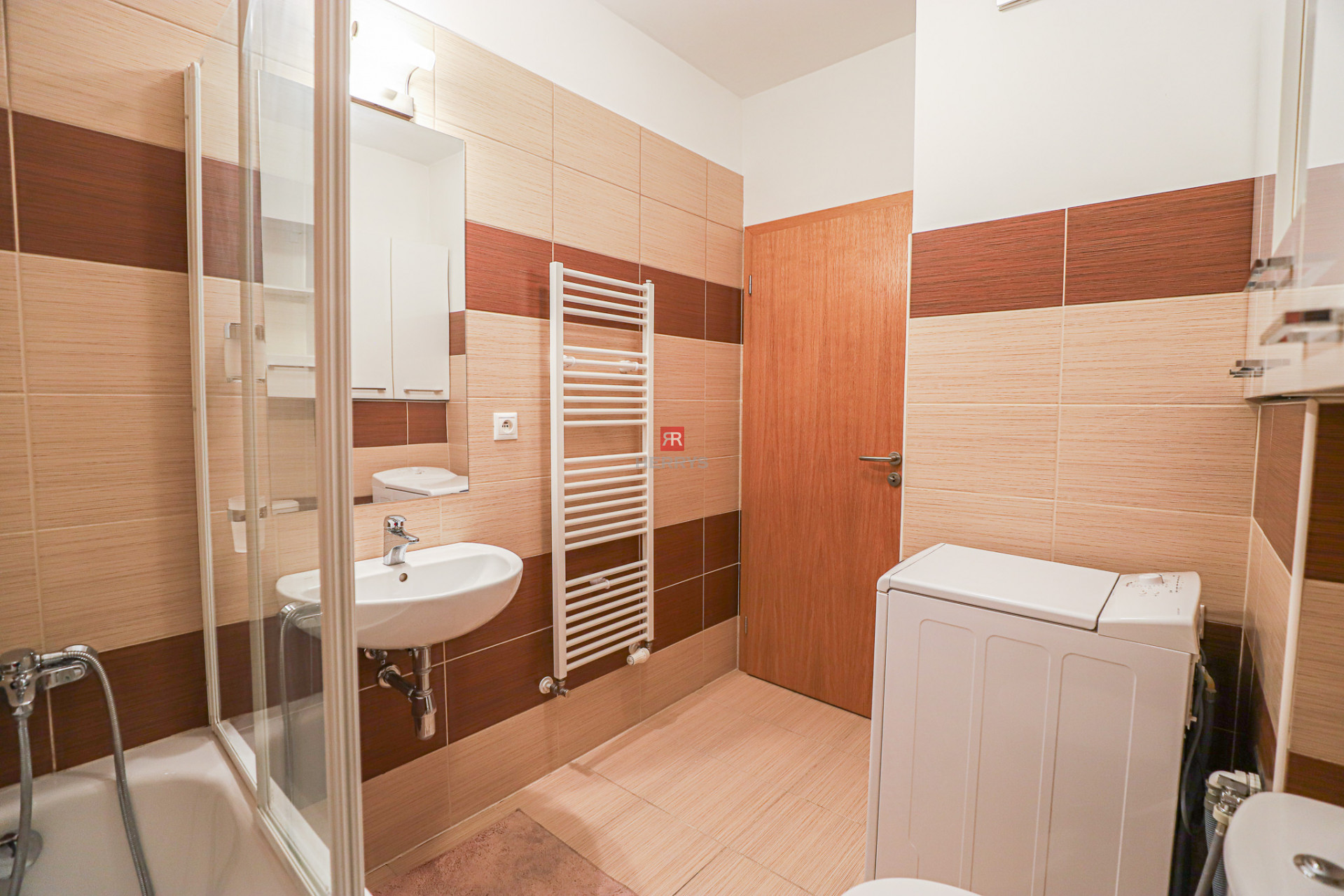 HERRYS - Na prenájom príjemný klimatizovaný 2 izbový byt v Perle Ružinova, parking&nbsp;