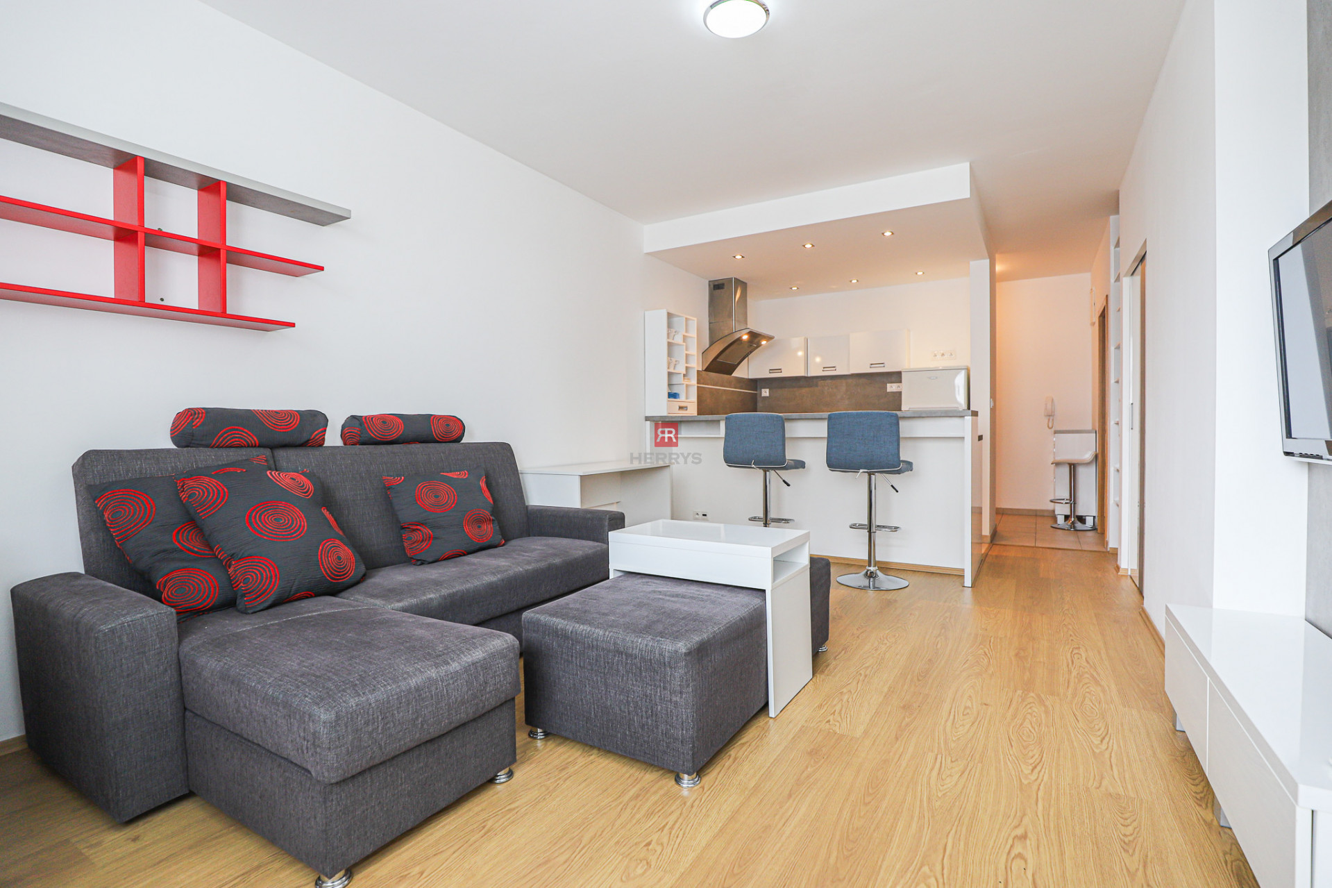 HERRYS - Na prenájom príjemný klimatizovaný 2 izbový byt v Perle Ružinova, parking&nbsp;