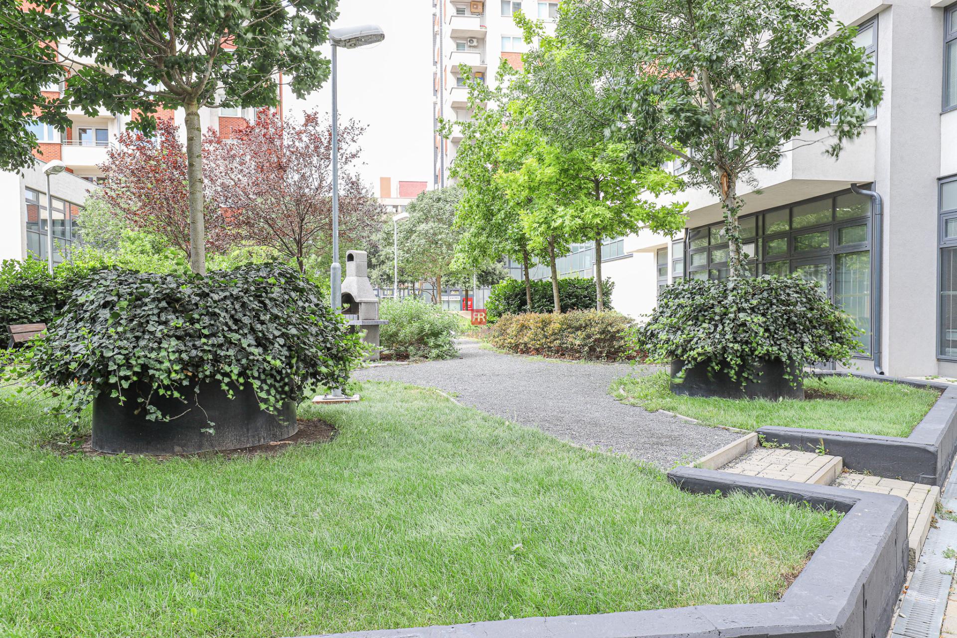 HERRYS - Pleasant air-conditioned 2-room apartment with parking space for rent in Perla Ružinova