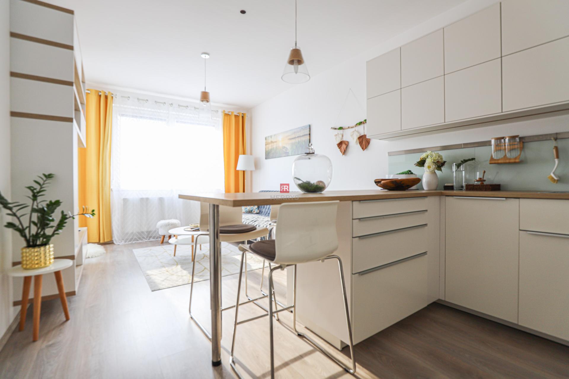 HERRYS - Pleasant air-conditioned 2-room apartment with parking space for rent in Perla Ružinova