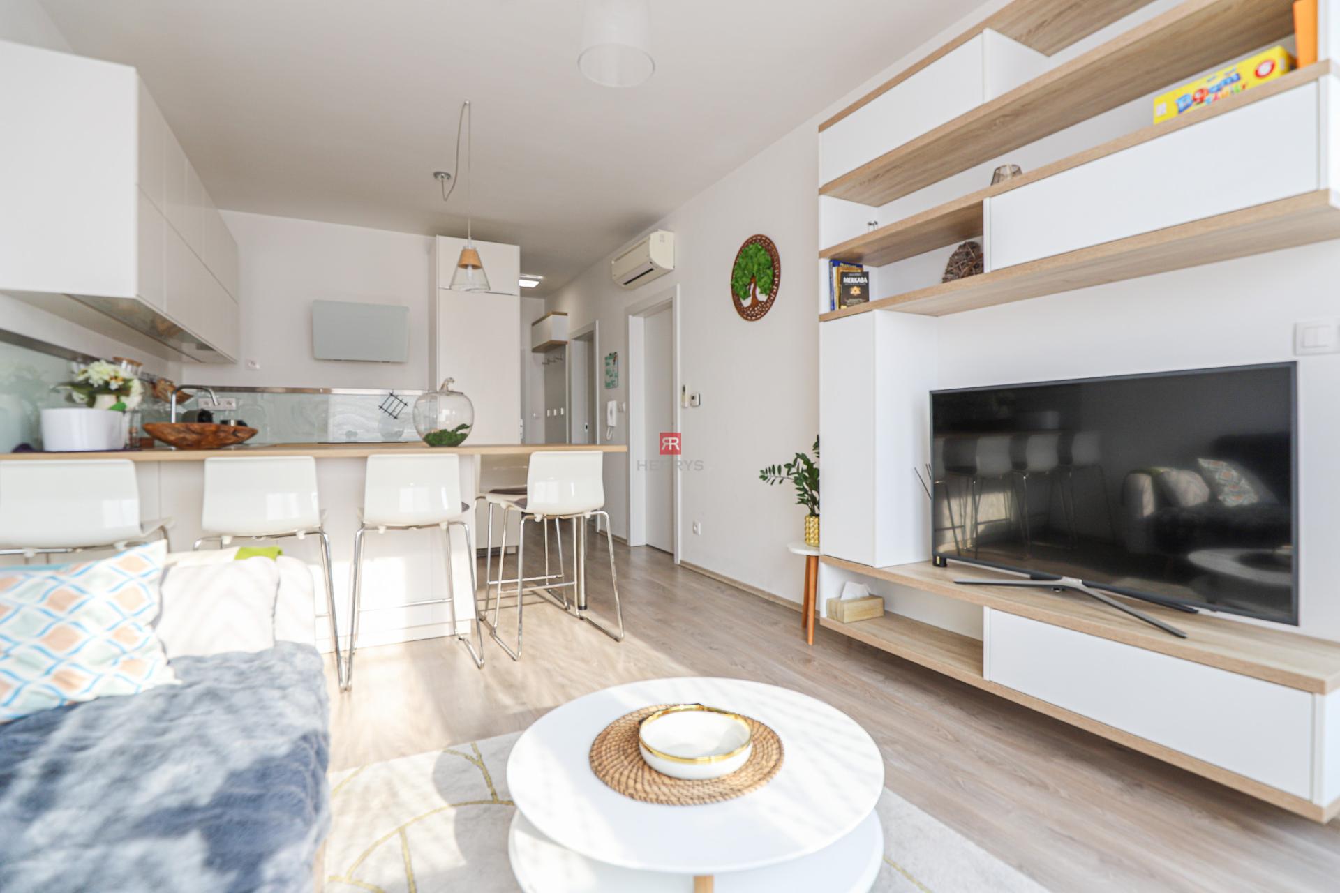 HERRYS - Pleasant air-conditioned 2-room apartment with parking space for rent in Perla Ružinova