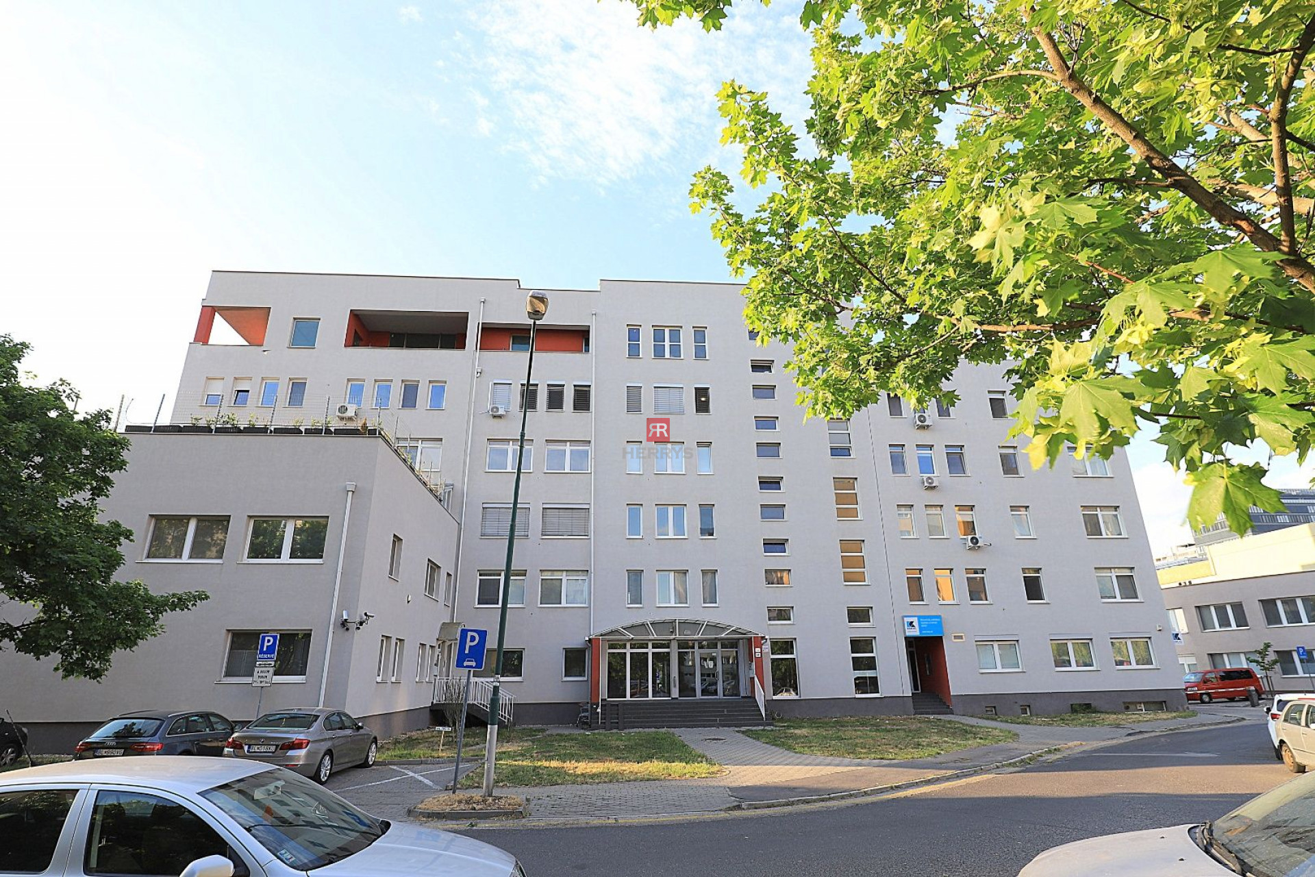 HERRYS - For rent 2&nbsp;bedroom apartment on Cernysevskeho street in Petrzalka with parking