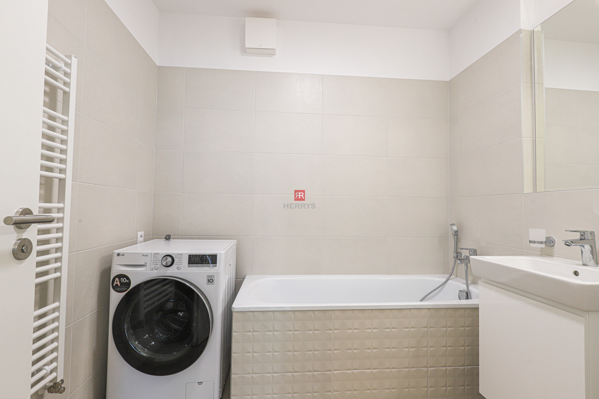 HERRYS - Na prenájom nový 4 izbový byt v projekte Rínok Rača