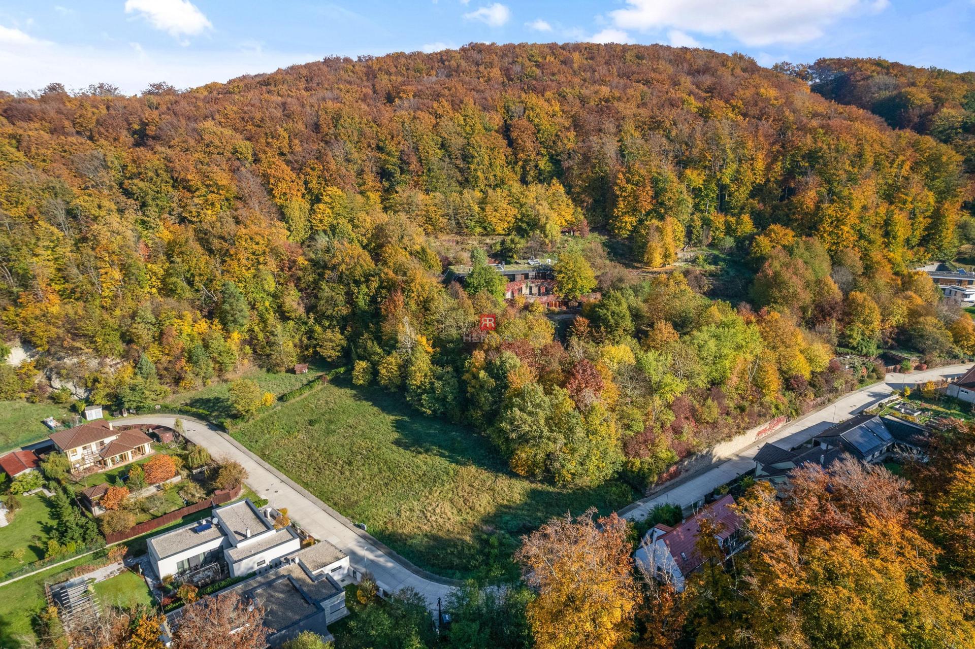HERRYS, Building and flat land for sale with IS Pánsky les - Marianka