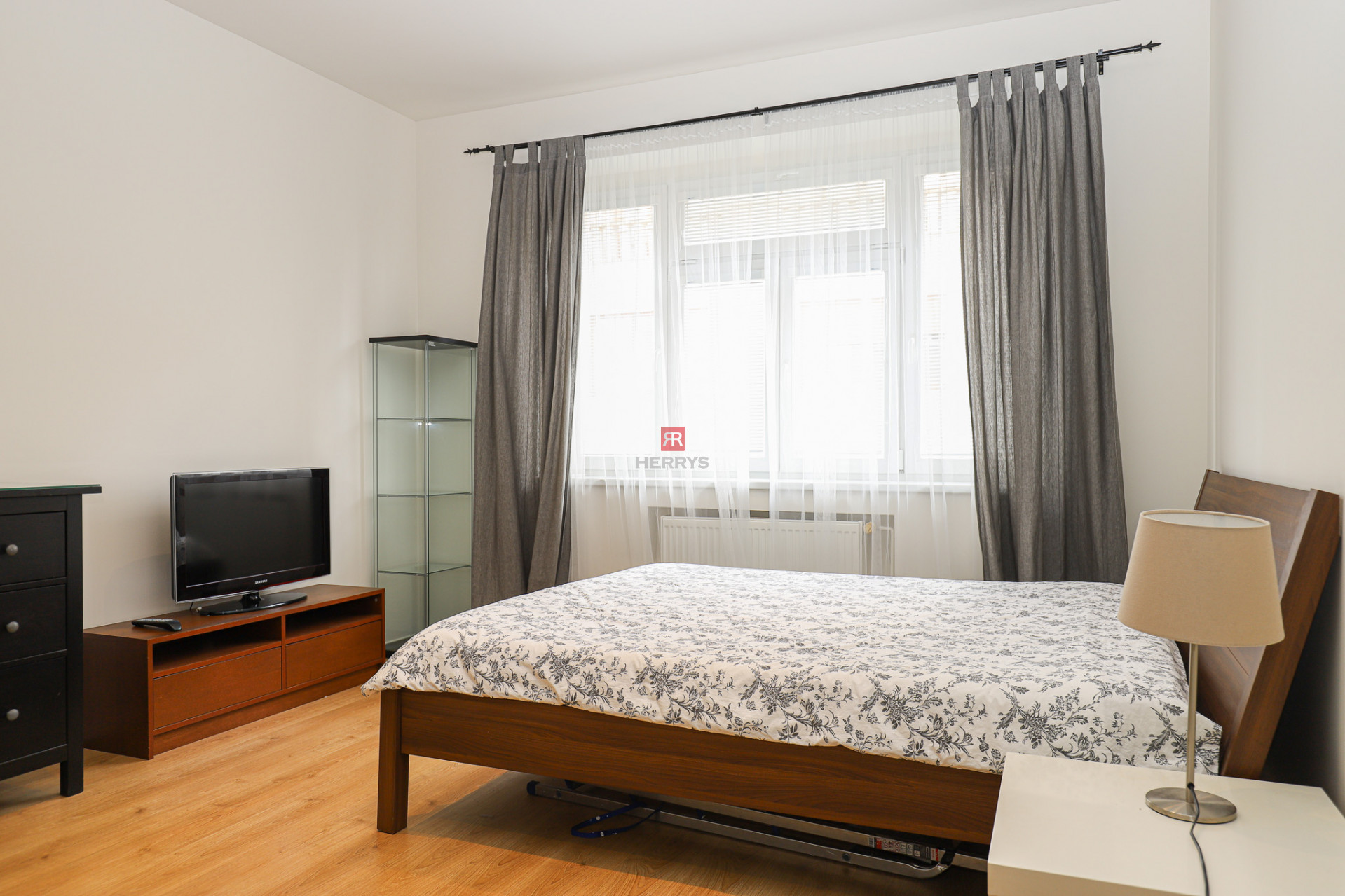 HERRYS - Prenájom zariadeného 2-izbového bytu v historickom centre Starého Mesta