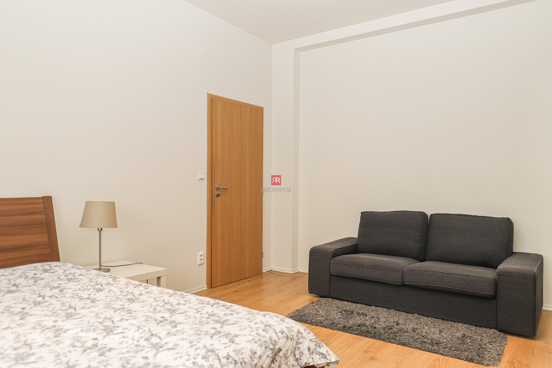 HERRYS - Prenájom zariadeného 2-izbového bytu v historickom centre Starého Mesta