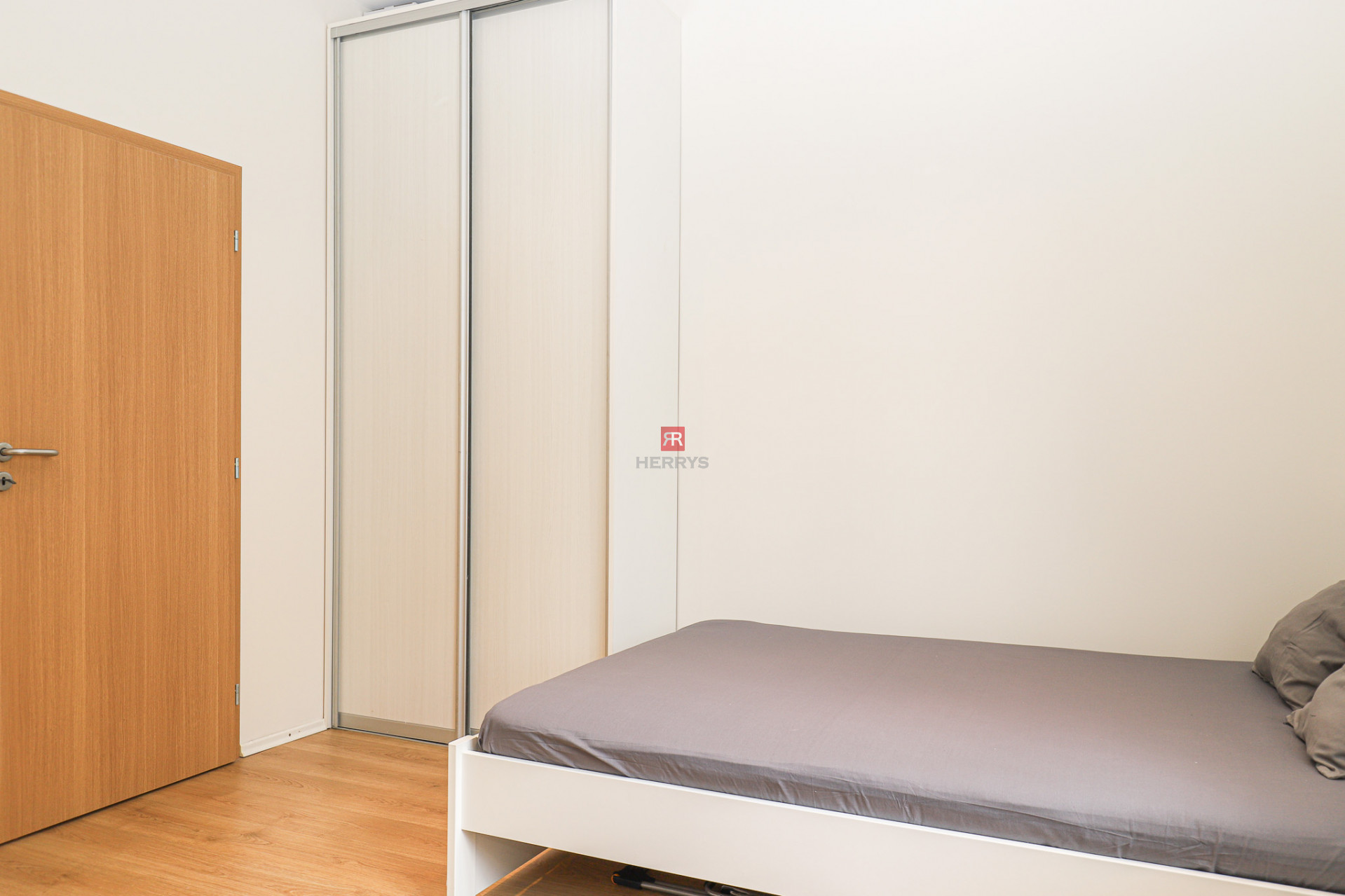 HERRYS - Prenájom zariadeného 2-izbového bytu v historickom centre Starého Mesta