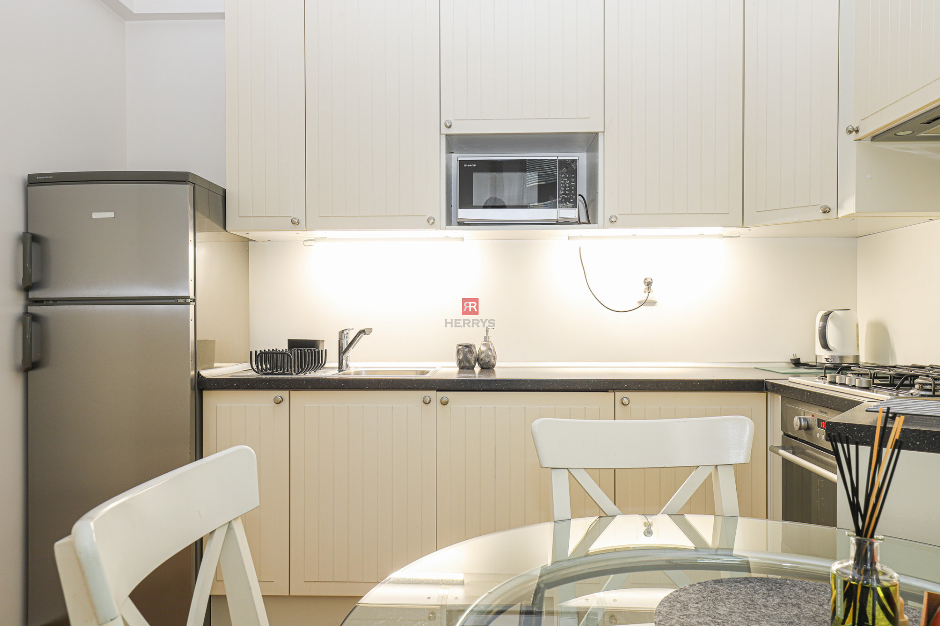 HERRYS - Prenájom zariadeného 2-izbového bytu v historickom centre Starého Mesta