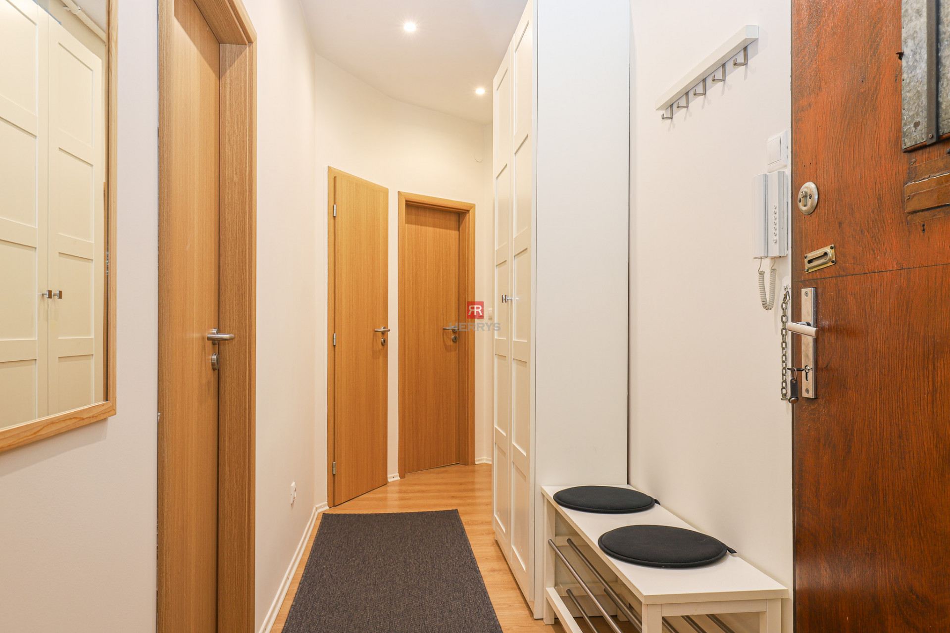 HERRYS - Prenájom zariadeného 2-izbového bytu v historickom centre Starého Mesta