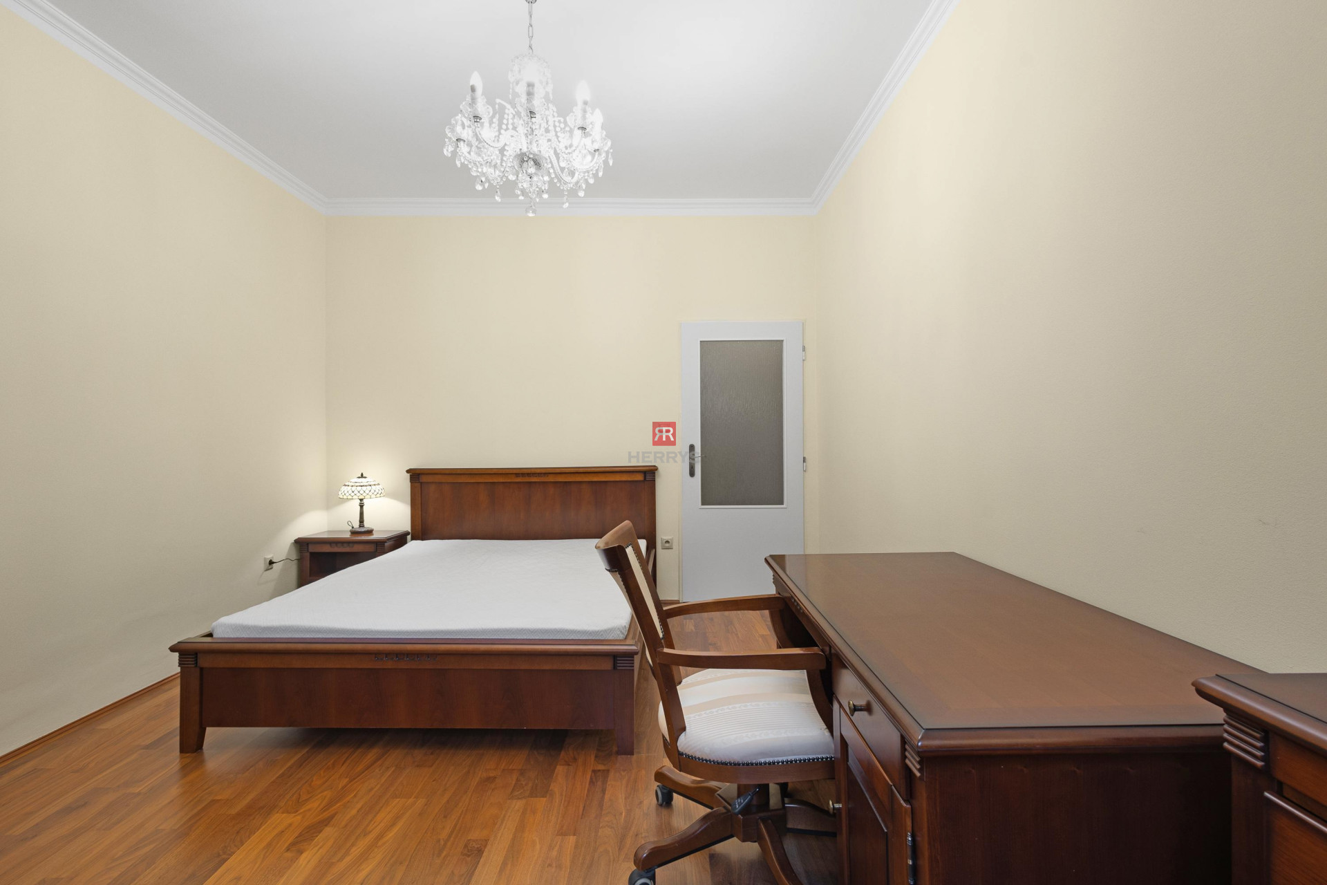 HERRYS - Spacious 2-room apartment for sale on the Danube waterfront