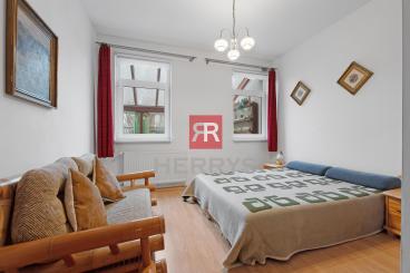 HERRYS - For sale spacious 3-room apartment with a covered terrace in the sought-after location&nbsp;