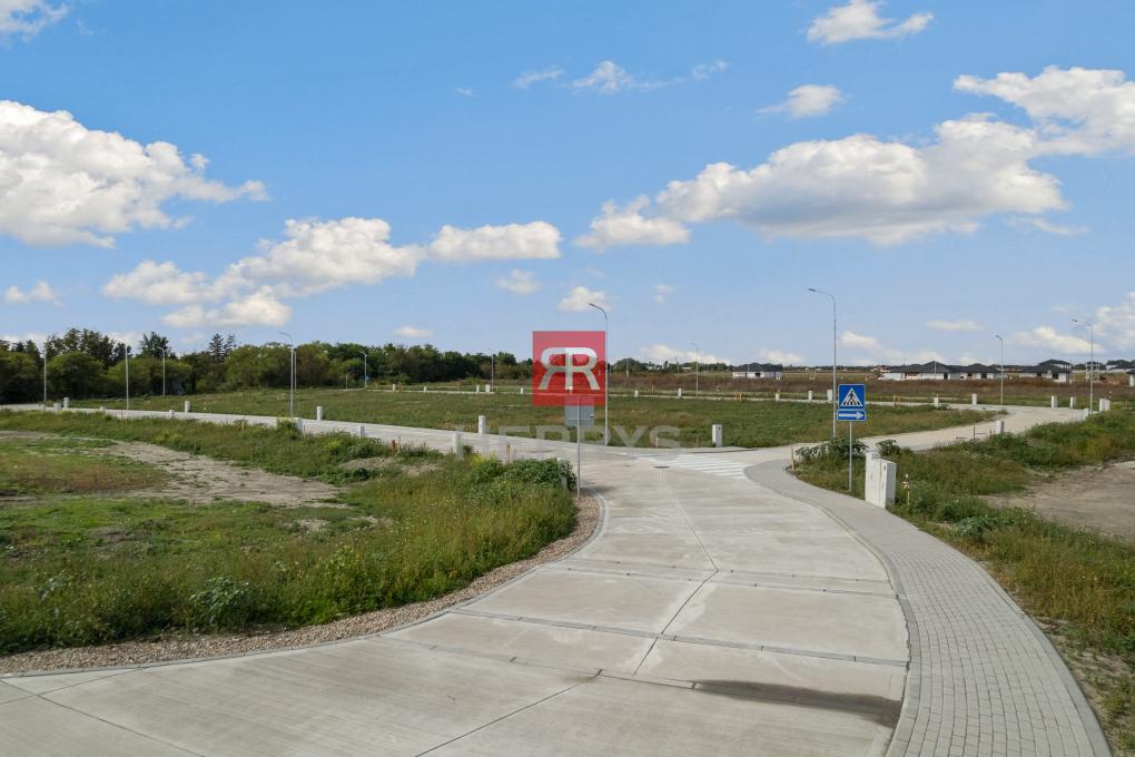 HERRYS - Sunny plots of land for sale in the residential zone in Hviezdoslavov with valid building permits for family houses