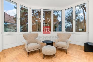 HERRYS - Na prenájom výnimočný 5-izbový apartmán v najžiadanejšej lokalite Starého Mesta