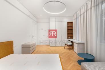 HERRYS - Na prenájom výnimočný 5-izbový apartmán v najžiadanejšej lokalite Starého Mesta