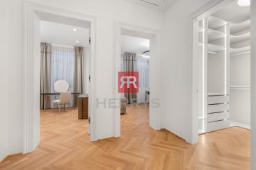 HERRYS - Na prenájom výnimočný 5-izbový apartmán v najžiadanejšej lokalite Starého Mesta