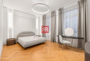 HERRYS - Na prenájom výnimočný 5-izbový apartmán v najžiadanejšej lokalite Starého Mesta