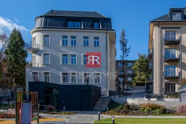 HERRYS - Na prenájom výnimočný 5-izbový apartmán v najžiadanejšej lokalite Starého Mesta