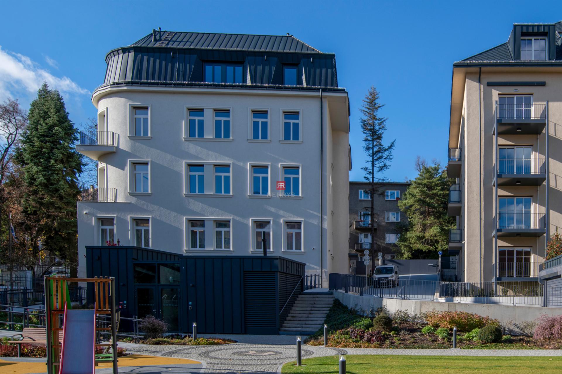 HERRYS - Na prenájom výnimočný 5-izbový apartmán v najžiadanejšej lokalite Starého Mesta