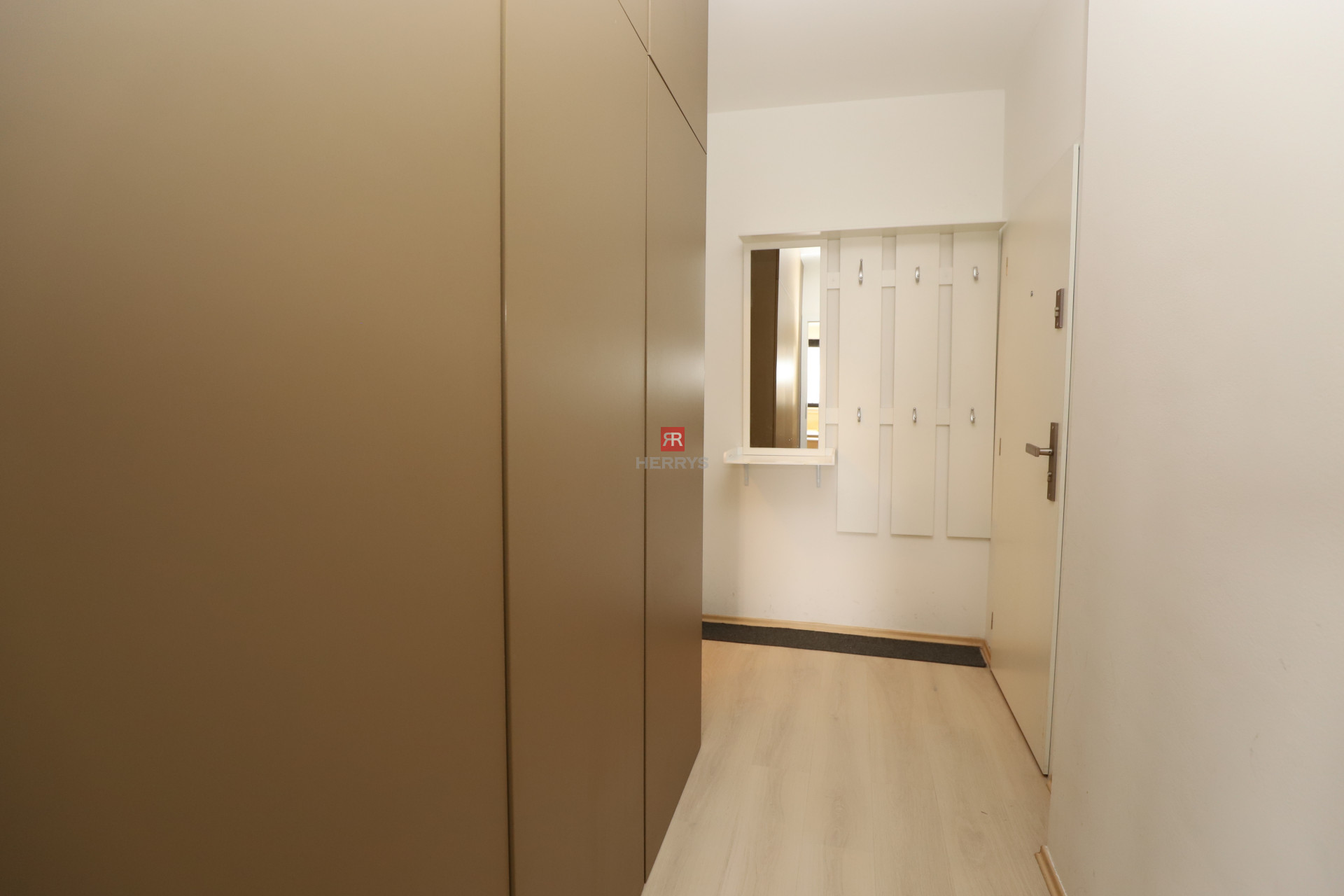 HERRYS - Na prenájom zariadený 1 izbový byt s balkónom pri prezidentskej záhrade