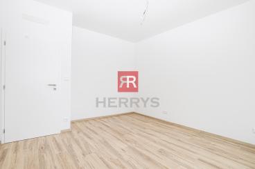 HERRYS - Na prenájom nezariadený kancelársky priestor v projekte Nový Ružinov
