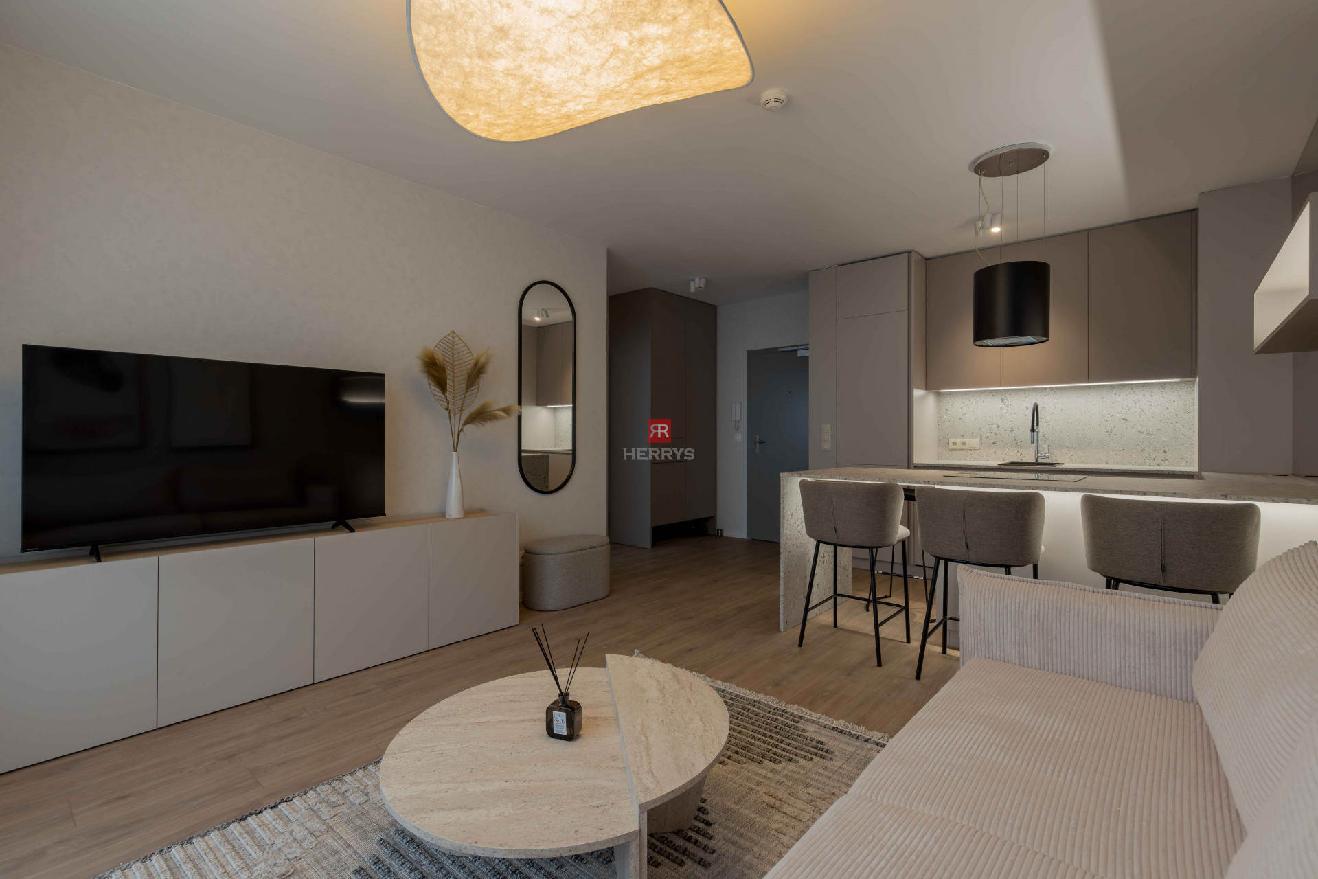 HERRYS - Na prenájom nadštandardne zariadený a klimatizovaný 2-izbový byt v Ovocných Sadoch