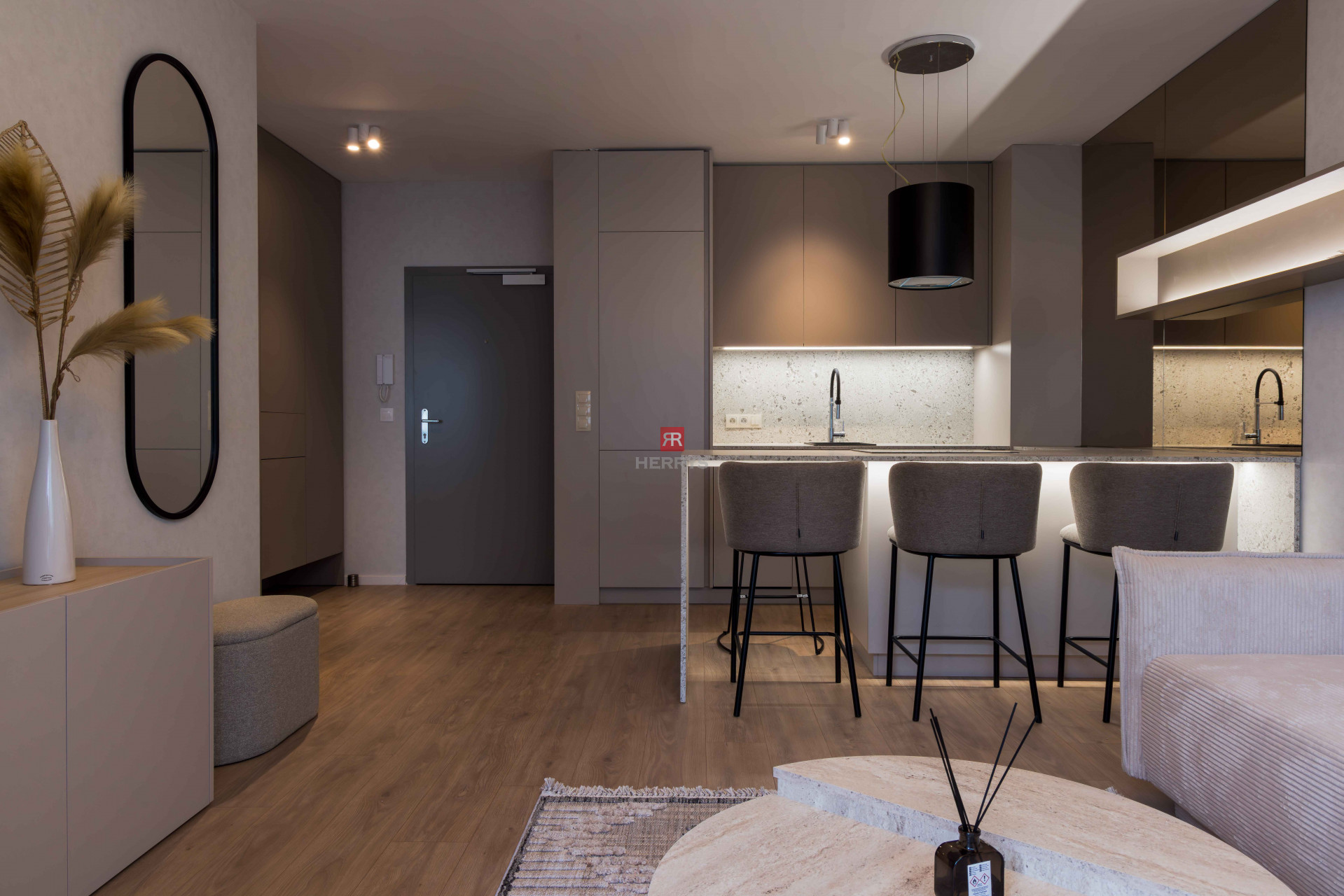 HERRYS - Na prenájom nadštandardne zariadený a klimatizovaný 2-izbový byt v Ovocných Sadoch