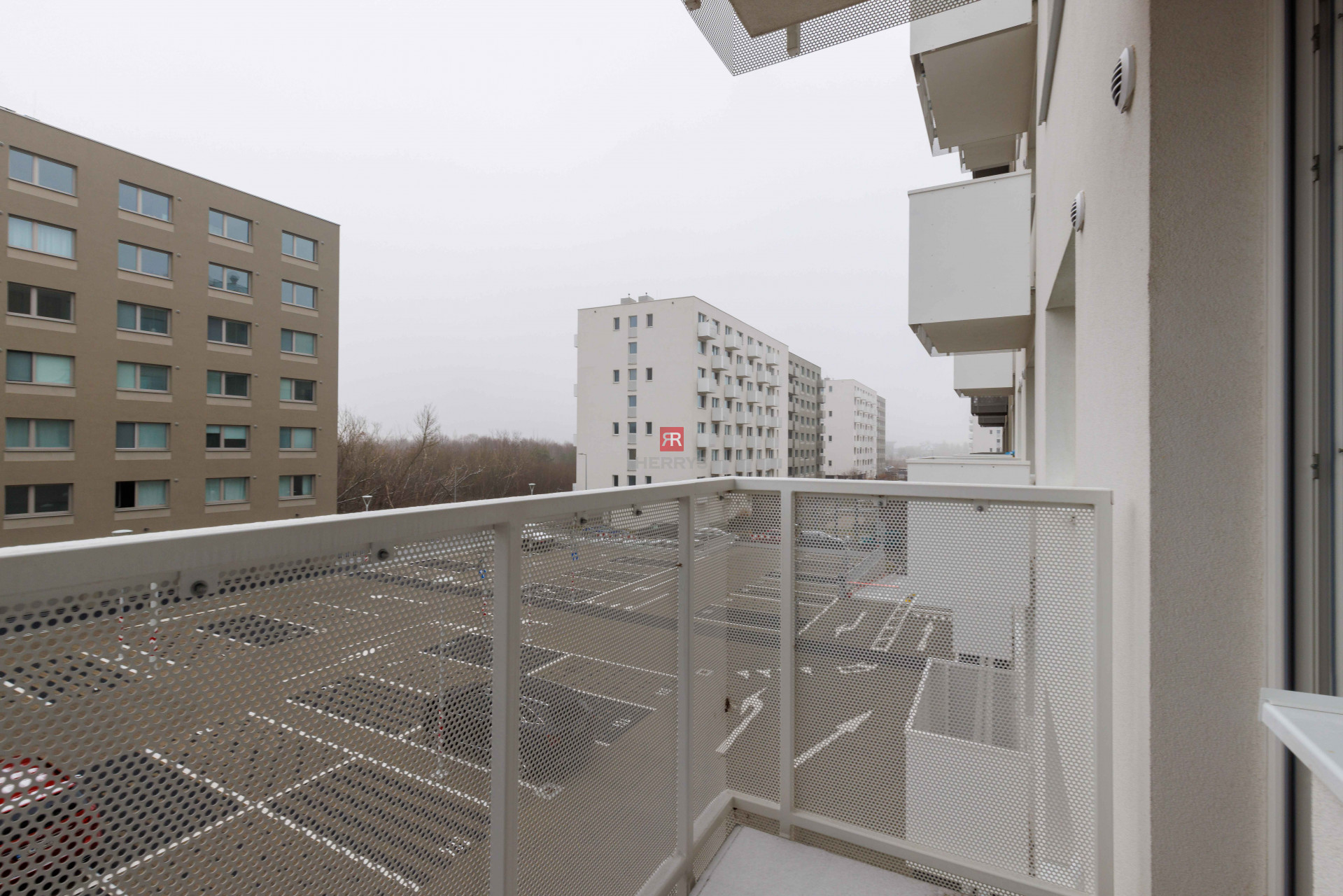 HERRYS - Na prenájom nadštandardne zariadený a klimatizovaný 2-izbový byt v Ovocných Sadoch