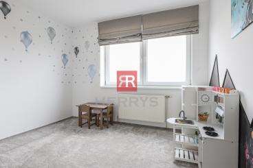 HERRYS - For rent 4-room duplex with a large terrace, with the possibility of having a dog