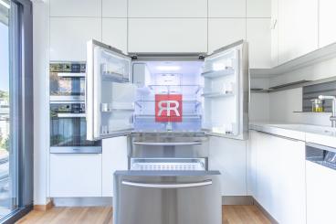 HERRYS – Na predaj luxusný 4-izbový byt s terasou, 2 balkónmi a parkovaním v Rezidencii Sokolská