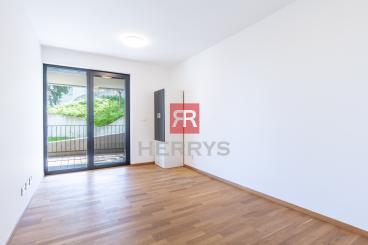 HERRYS – Na predaj luxusný 4-izbový byt s terasou, 2 balkónmi a parkovaním v Rezidencii Sokolská