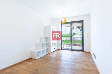 HERRYS – Na predaj luxusný 4-izbový byt s terasou, 2 balkónmi a parkovaním v Rezidencii Sokolská