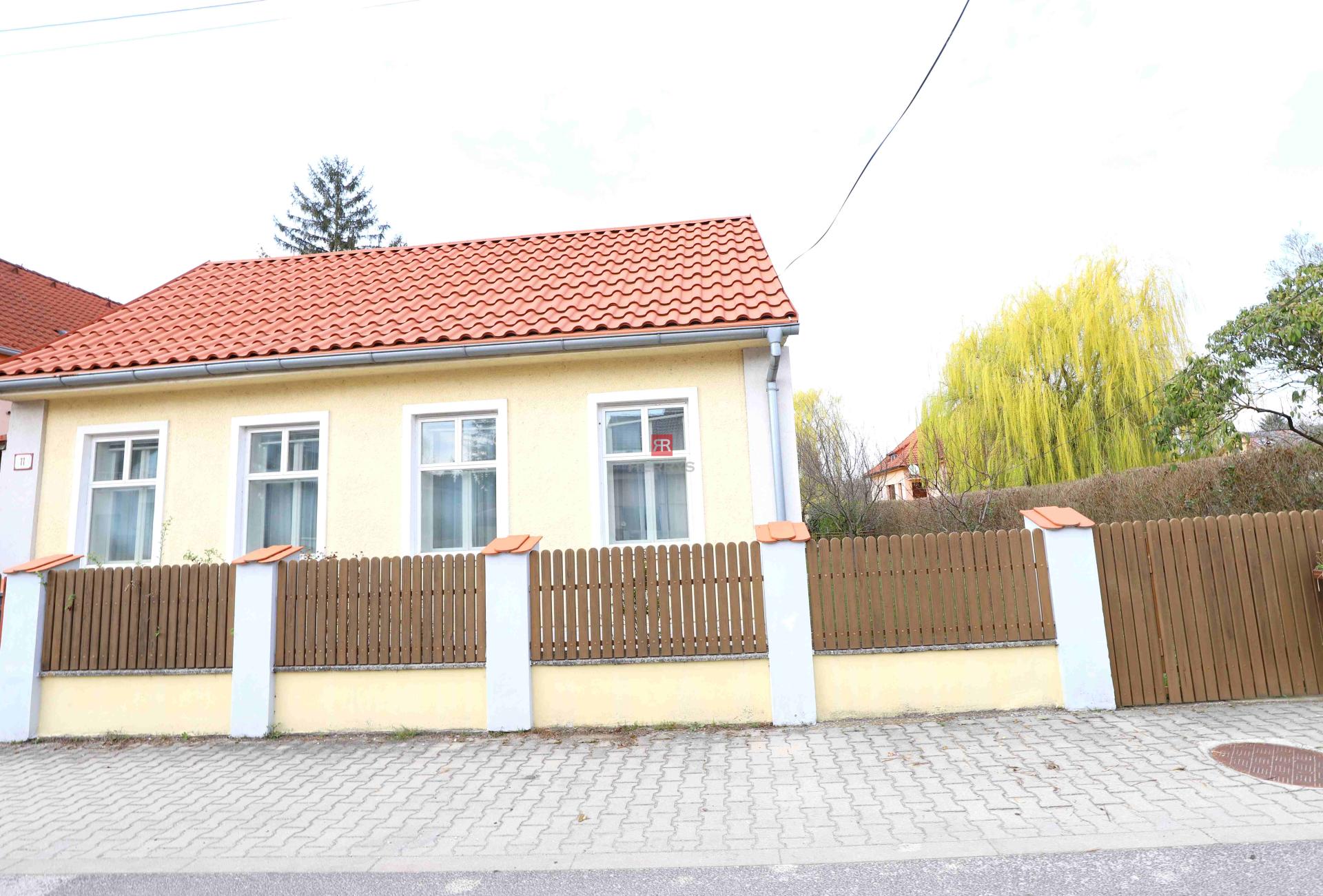 HERRYS - Na prenájom 4-izbový rodinný dom s garážou a záhradou, Trstínska – Záhorská Bystrica&nbsp;