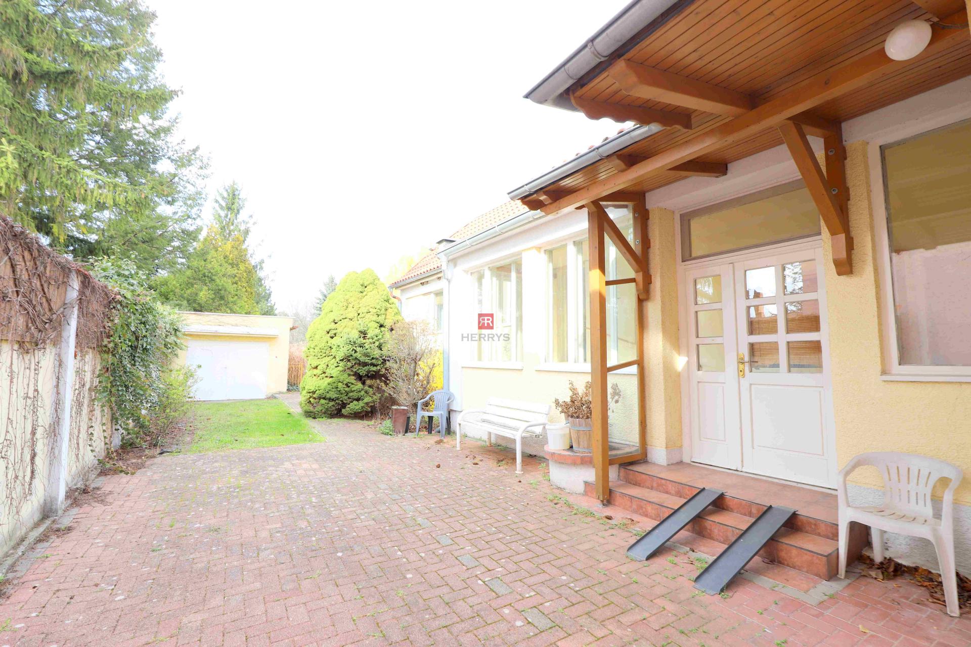 HERRYS - Na prenájom 4-izbový rodinný dom s garážou a záhradou, Trstínska – Záhorská Bystrica&nbsp;