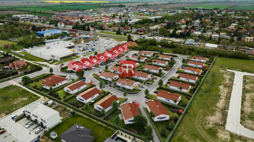 HERRYS - Na predaj investičná príležitosť: Pozemok v obci Hviezdoslavov na výstavbu radových domov