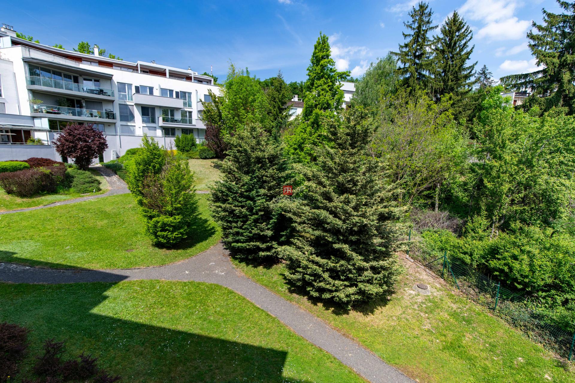 HERRYS - For sale exclusive 4-room apartment in close proximity to the forest in Koliba