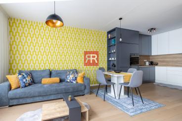 HERRYS - Na predaj kompletne zariadený 2-izbový byt s garážou v projekte Blumental
