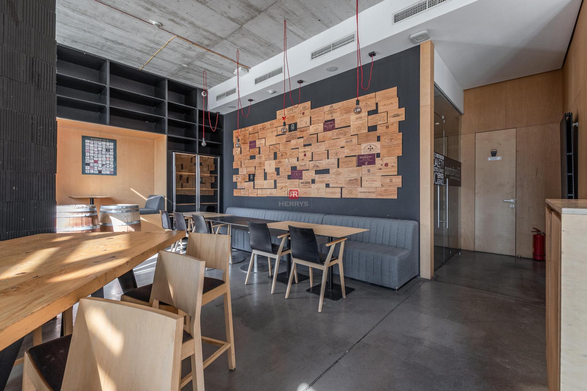 HERRYS - Na prenájom reštaurácia s veľkou terasou v atraktívnom projekte Petržalka City