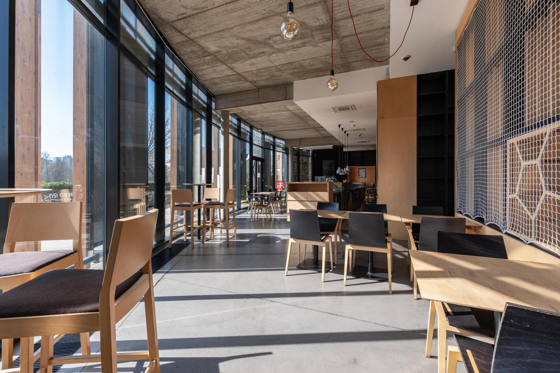 HERRYS - Na prenájom reštaurácia s veľkou terasou v atraktívnom projekte Petržalka City