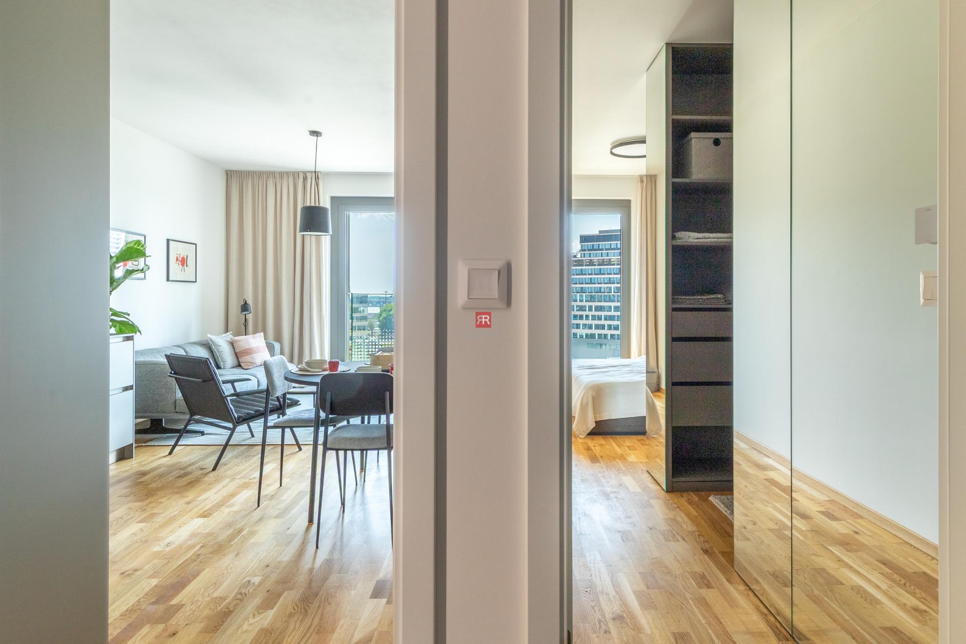 HERRYS exclusively offers for sale a 2-room apartment in the METROPOLIS project – this could be your new home!