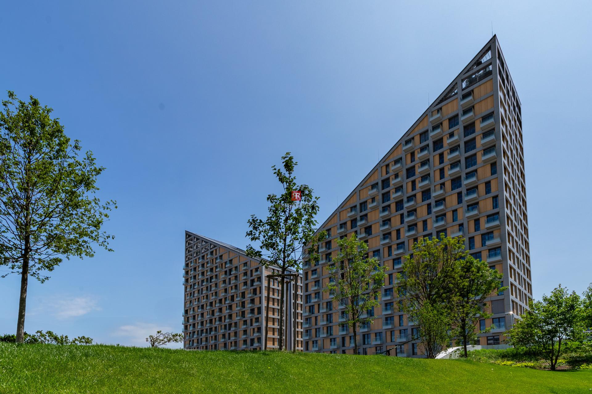 HERRYS exclusively offers for sale a 2-room apartment in the METROPOLIS project – this could be your new home!