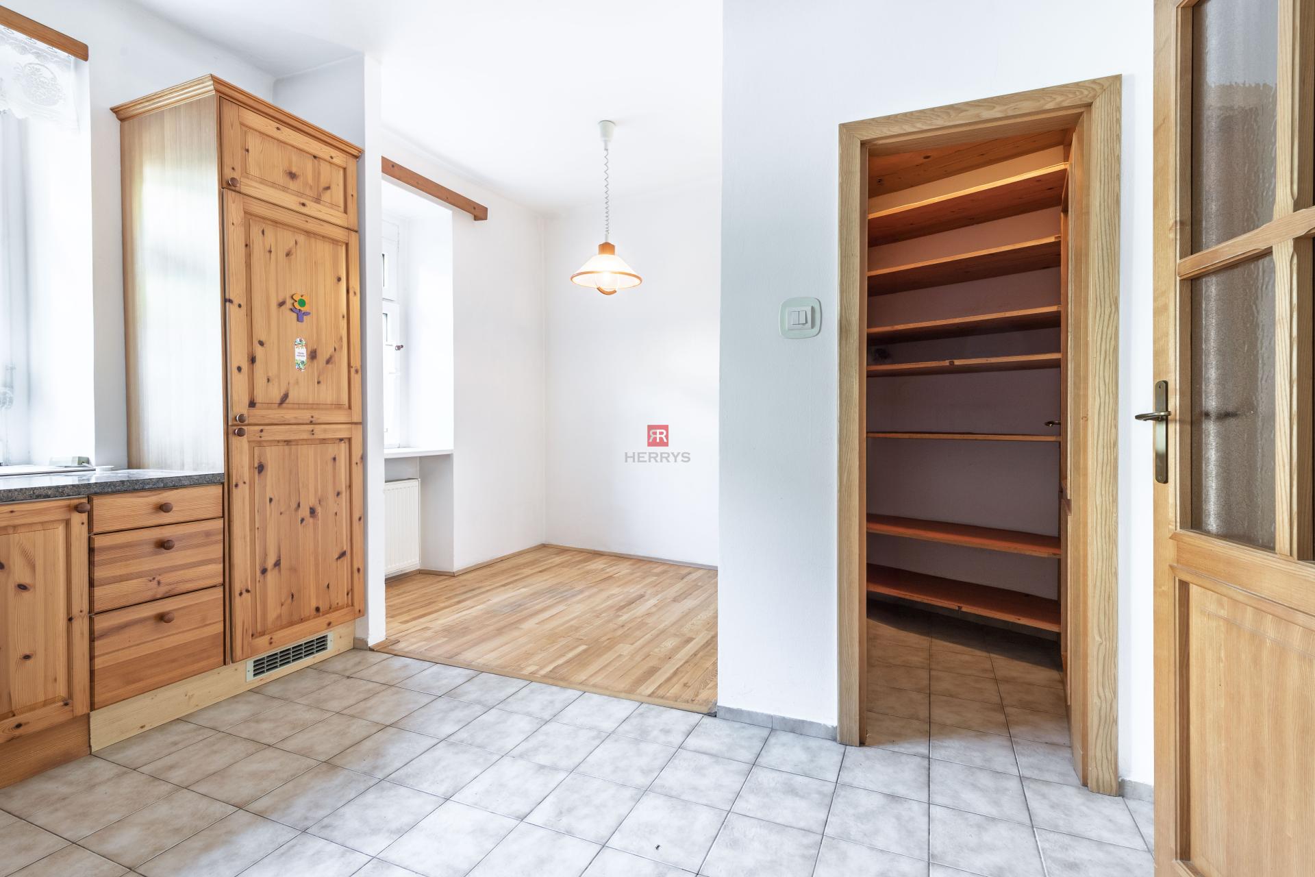 HERRYS - Spacious 3room apartment for sale in the Old Town