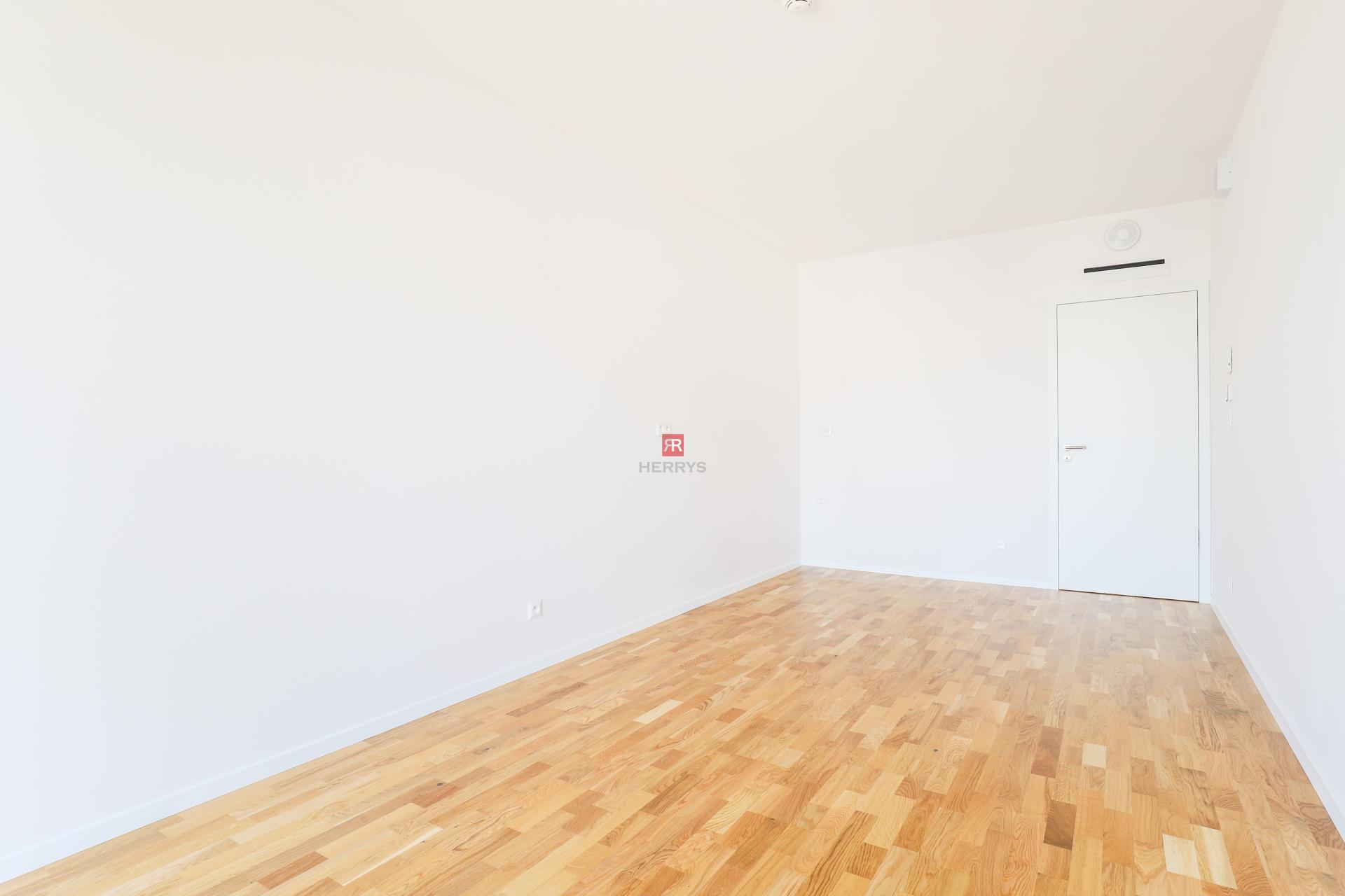 HERRYS - Na predaj úplne nový, dosiaľ neobývaný 2-izbový apartmán v projekte METROPOLIS&nbsp;