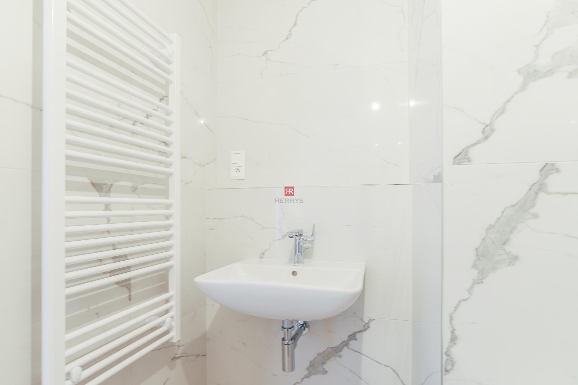 HERRYS - Na predaj úplne nový, dosiaľ neobývaný 2-izbový apartmán v projekte METROPOLIS&nbsp;