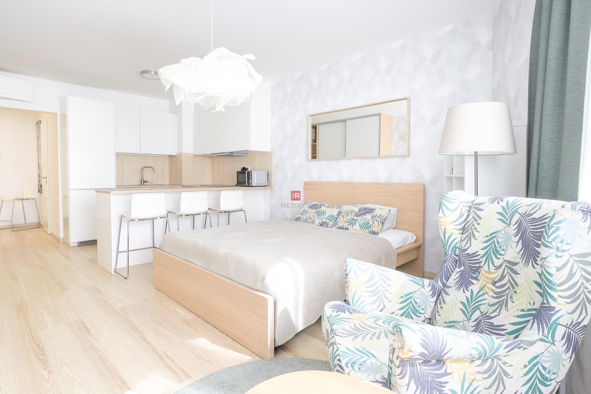 HERRYS - For rent 1-bedroom apartment with parking space in new building Stein