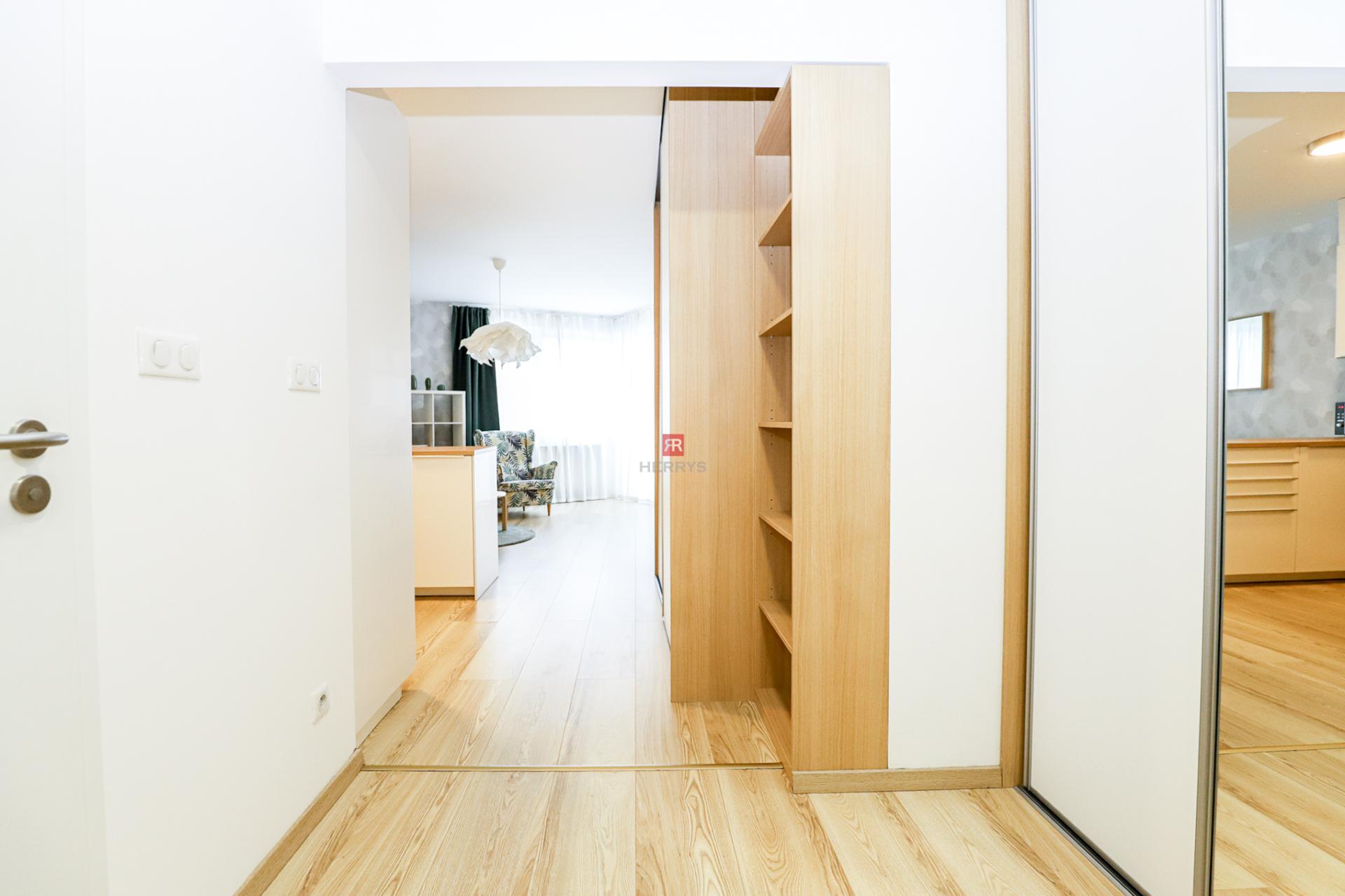 HERRYS - For rent 1-bedroom apartment with parking space in new building Stein