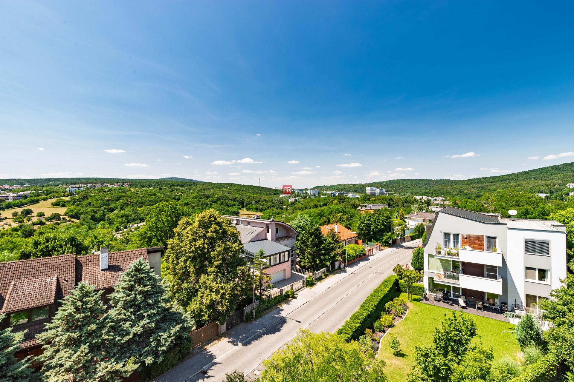 HERRYS - Na predaj výnimočný 5-izbový byt v krásnej lokalite pri Horskom parku