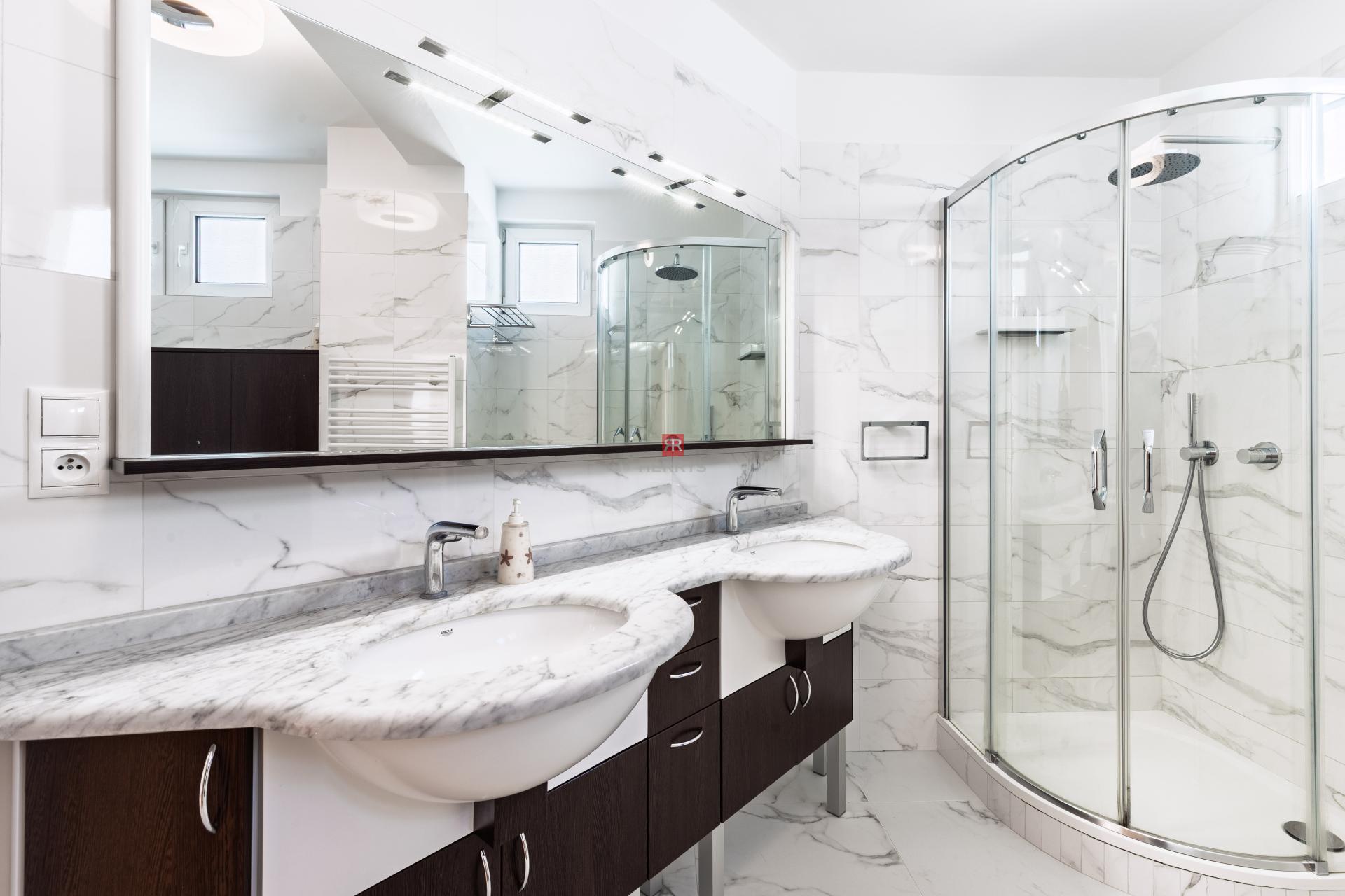 HERRYS - Na predaj výnimočný 5-izbový byt v krásnej lokalite pri Horskom parku