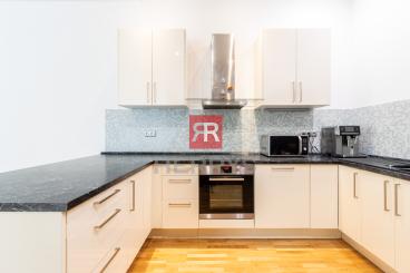 HERRYS - Na prenájom svetlý a priestranný 5 izbový rodinný dom s peknou záhradkou pri British School